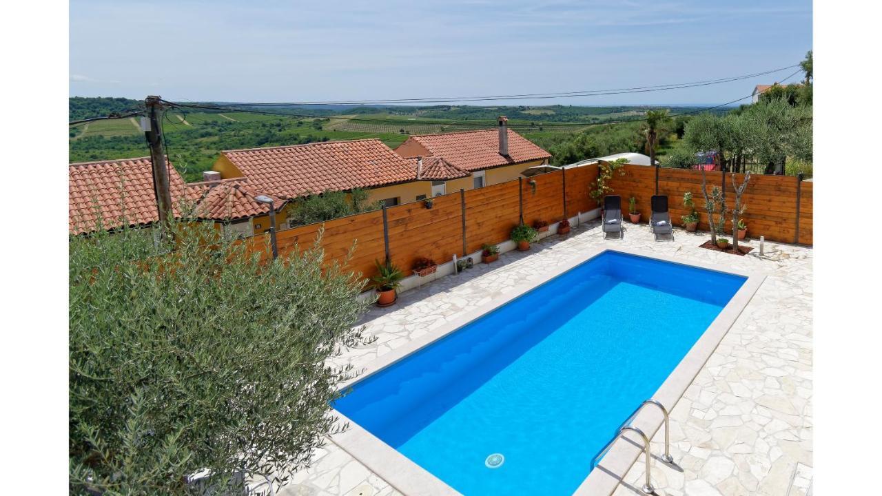Holiday Home Vlady By Rent Istria Бує Екстер'єр фото