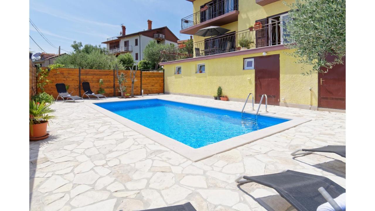 Holiday Home Vlady By Rent Istria Бує Екстер'єр фото