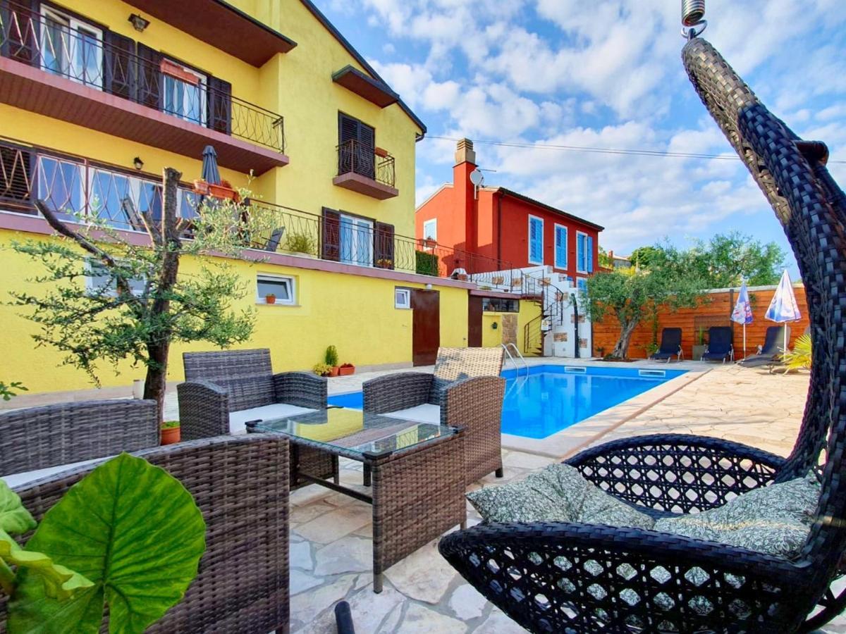 Holiday Home Vlady By Rent Istria Бує Екстер'єр фото